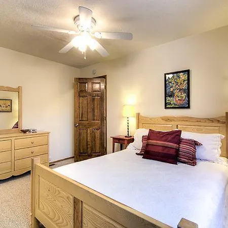 Vista Del Cielo Three-bedroom