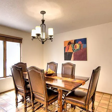 Vista Del Cielo Three-bedroom Apartment Santa Fe