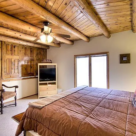 Vista Del Cielo Three-bedroom